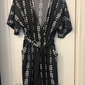 Black and White Patterned Kimono Dress